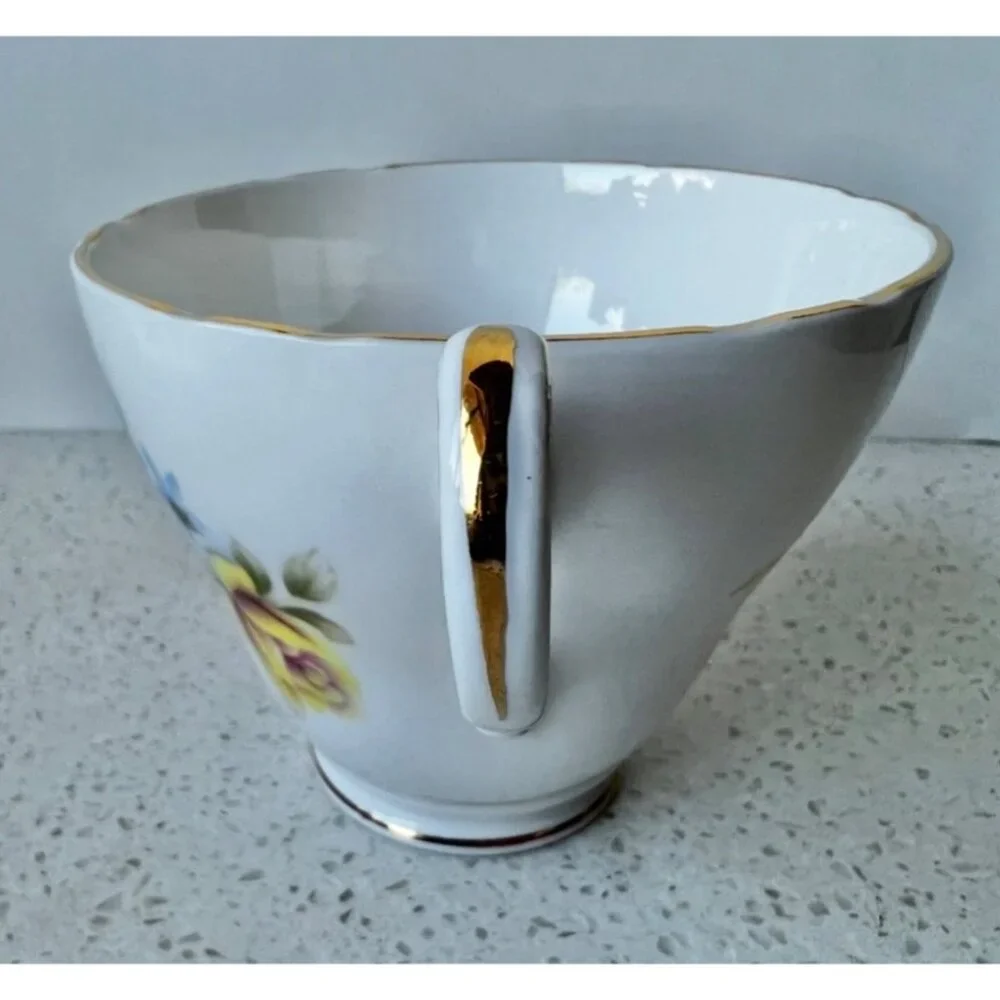 Regency English Bone China Cup & Saucer Floral Design Gold Trim Made In England